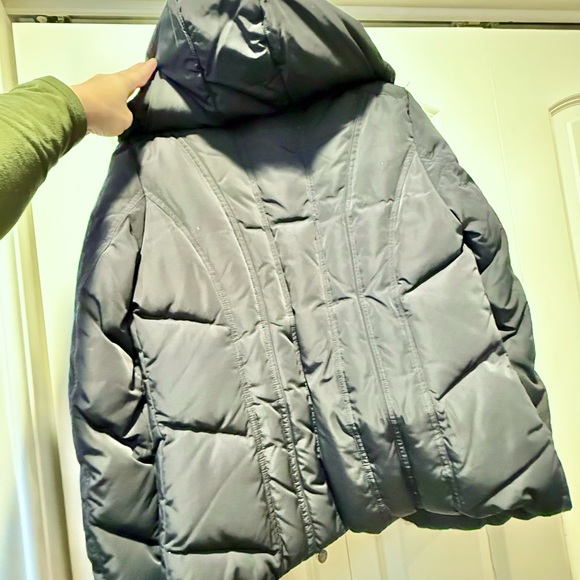 Calvin Klein Women's Hooded Black Puffer Jacket - Picture 3 of 3